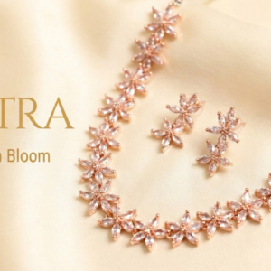 Lustra floral crystal necklace and earring set (Golden)