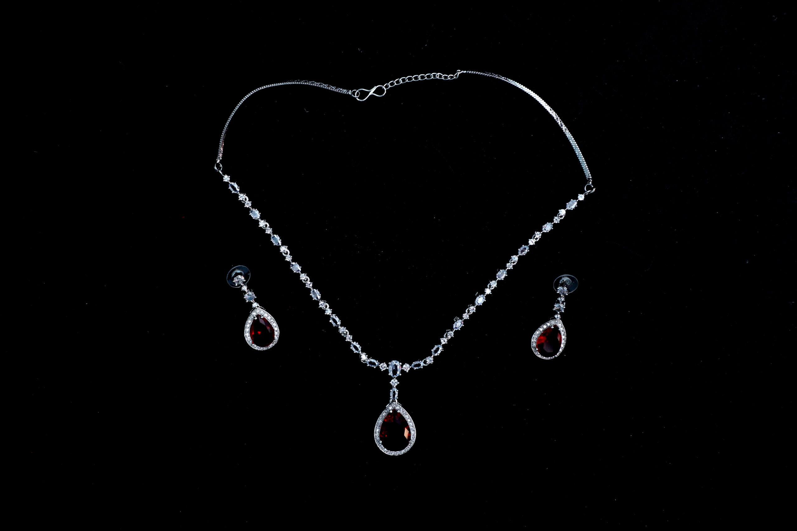 Crimson Pear-Cut Ruby-Style Pendant Necklace & Earring Set ( Red) - Image 3