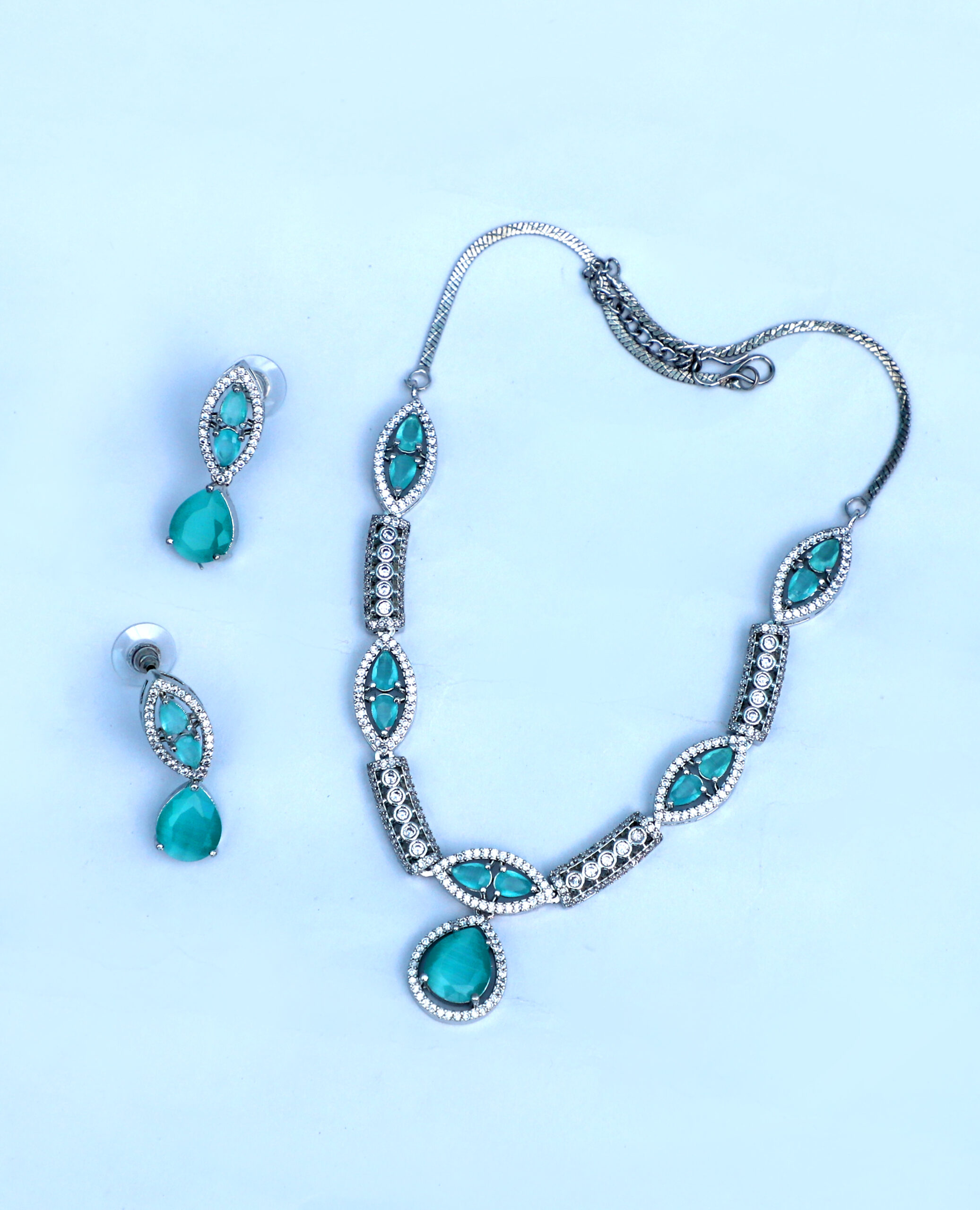 Classic(Green) Stone Necklace Set For Special Occasions - Image 4