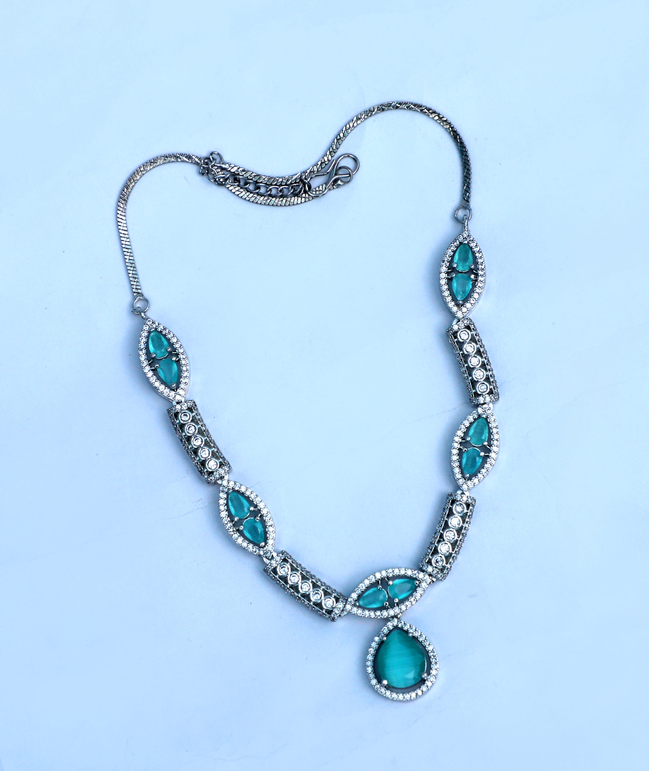 Classic(Green) Stone Necklace Set For Special Occasions - Image 3