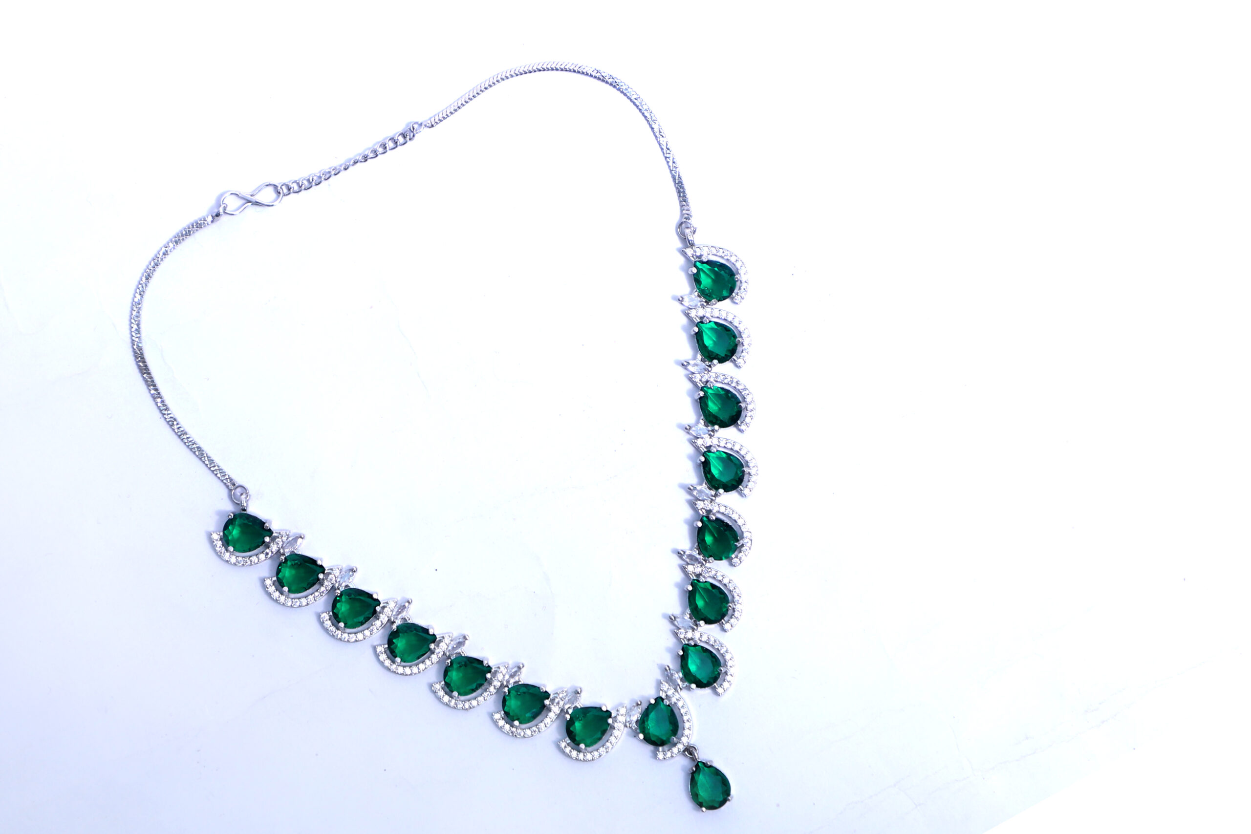 Pear-Cut Teardrop Halo Jewelry Set (Green) - Image 4